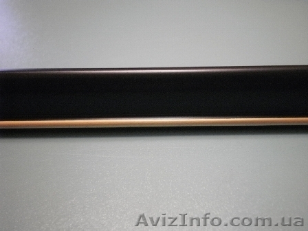 Продам пластиковый багет 15 мм черный с золотой полоской для изготовления рамок  - <ro>Изображение</ro><ru>Изображение</ru> #1, <ru>Объявление</ru> #166588