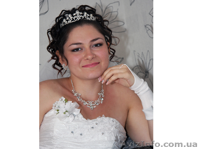 Продам комплект:диадема,колье и серьги - <ro>Изображение</ro><ru>Изображение</ru> #1, <ru>Объявление</ru> #240317