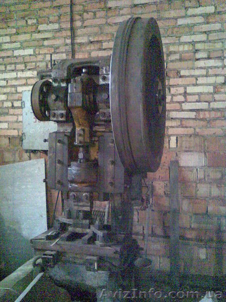 Пресс эксцентриковый 250 КН с регулируемым ходом  С 92 ПС  93г механический   - <ro>Изображение</ro><ru>Изображение</ru> #1, <ru>Объявление</ru> #409048