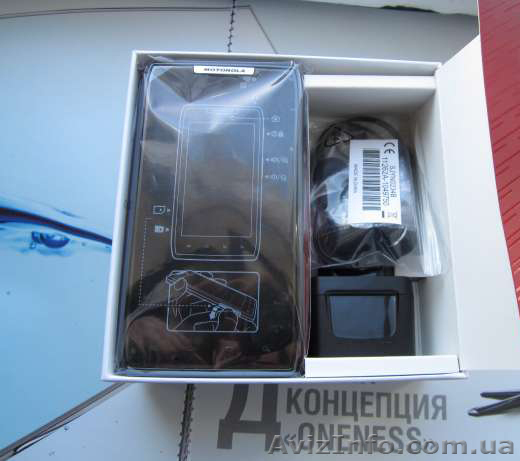 Motorola XT910 RAZR (Новый) - <ro>Изображение</ro><ru>Изображение</ru> #1, <ru>Объявление</ru> #622594