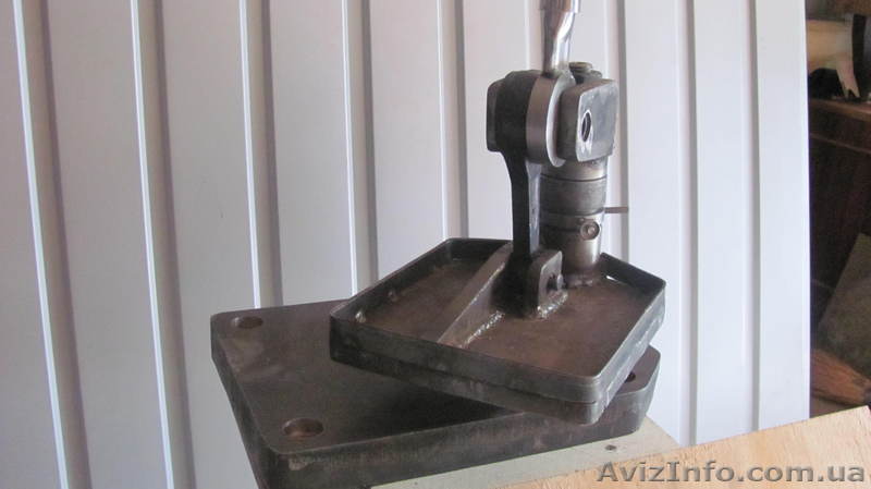 Пресс для высечки и тиснения ручной - <ro>Изображение</ro><ru>Изображение</ru> #1, <ru>Объявление</ru> #777217