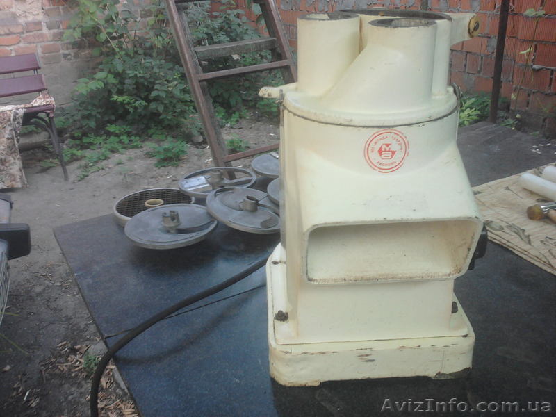 овощерезка БУ работала очень мало, промышленная для общепитов и ресторанов - <ro>Изображение</ro><ru>Изображение</ru> #1, <ru>Объявление</ru> #769402