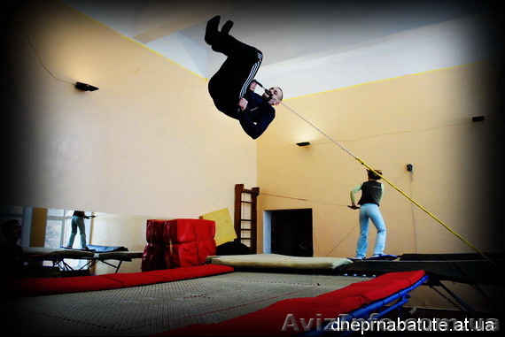 Прыжки на Батуте в Днепропетровске - <ro>Изображение</ro><ru>Изображение</ru> #1, <ru>Объявление</ru> #979849