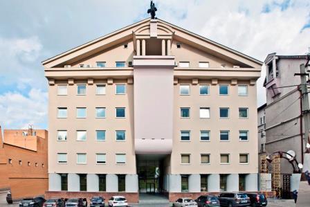 Помещение с отдельным входом под торговлю, кафе или офис в офисном центре г.Днеп - <ro>Изображение</ro><ru>Изображение</ru> #1, <ru>Объявление</ru> #1647443