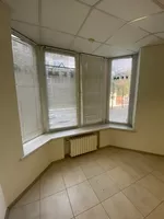 Продаж офісу в центрі, з орендарями. Червона лінія, 2 входа. - <ro>Изображение</ro><ru>Изображение</ru> #2, <ru>Объявление</ru> #1747114
