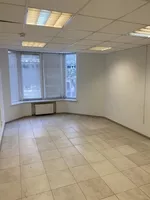 Продаж офісу в центрі, з орендарями. Червона лінія, 2 входа. - <ro>Изображение</ro><ru>Изображение</ru> #1, <ru>Объявление</ru> #1747114