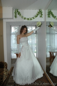 Продам свадебное платье (для милой невесты!!!) - <ro>Изображение</ro><ru>Изображение</ru> #3, <ru>Объявление</ru> #39283