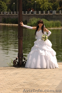 Продам шикарное свадебное платье Di Jean marriage paris - <ro>Изображение</ro><ru>Изображение</ru> #1, <ru>Объявление</ru> #61772