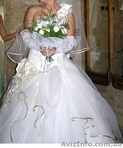 Свадебное платье 44-46 р. 1200 грн - <ro>Изображение</ro><ru>Изображение</ru> #3, <ru>Объявление</ru> #303338