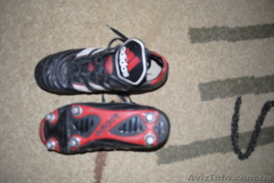 бутсы Адидас - 40,5. спортивная обувь. - <ro>Изображение</ro><ru>Изображение</ru> #1, <ru>Объявление</ru> #421332