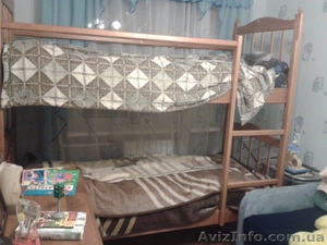 Продам двухъярусную кровать с двумя матрасами. - <ro>Изображение</ro><ru>Изображение</ru> #1, <ru>Объявление</ru> #808580