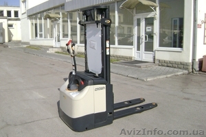 Электроштабелер Crown ES4000-1, 2 новый