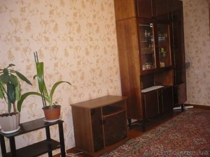 Большая комната в 3к квартире, Тополь-1 - <ro>Изображение</ro><ru>Изображение</ru> #4, <ru>Объявление</ru> #1573529