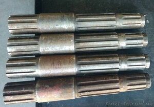 Вал поворота  L=700 мм. 652Б.970.00.1    Большой выбор запчастей на ЭО-652.