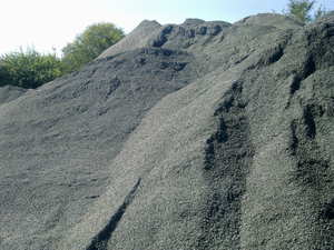 ЩЕБЕНЬ КВАРЦИТНЫЙ ВАГОНАМИ.