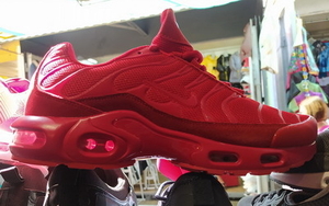 Україна Дрібний Опт і Роздріб Кросівки Взуття спорт Шукаємо партнерів покупців 