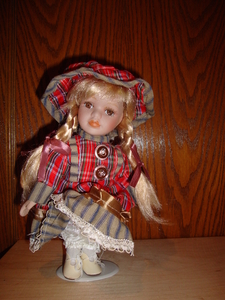 Продам коллекционную куклу.   - <ro>Изображение</ro><ru>Изображение</ru> #3, <ru>Объявление</ru> #1701179