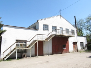 Продаю ремонтный цех под Винницей 3000 м2