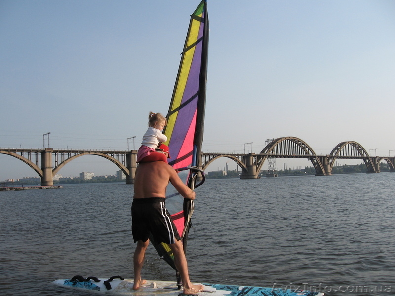 ищу работу на своем микроавтобусе мерс310 7 куб.м. 1.5 тонны - <ro>Изображение</ro><ru>Изображение</ru> #3, <ru>Объявление</ru> #95655