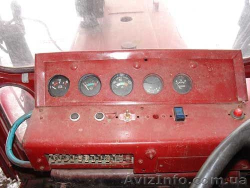 ЮМЗ с фронтальным погрузчиком ПКУ-08 - <ro>Изображение</ro><ru>Изображение</ru> #6, <ru>Объявление</ru> #149395