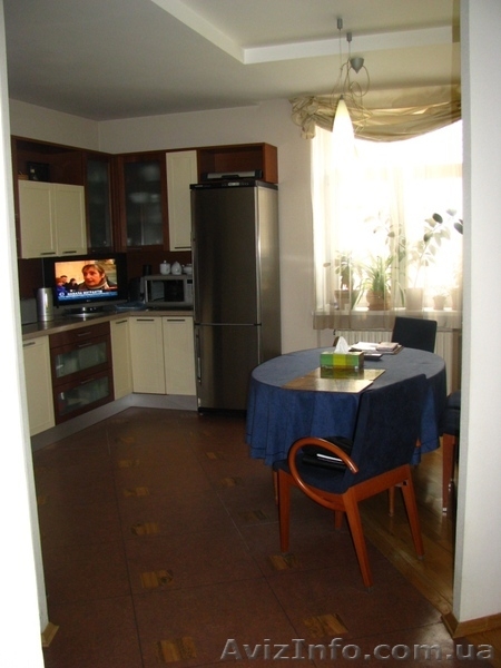 3 ком кв в парке Шевченко - <ro>Изображение</ro><ru>Изображение</ru> #9, <ru>Объявление</ru> #169781