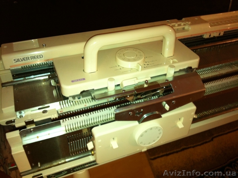 продам вязальную машинку Silver Reed SK840/SRP60N + столик - <ro>Изображение</ro><ru>Изображение</ru> #3, <ru>Объявление</ru> #1027061