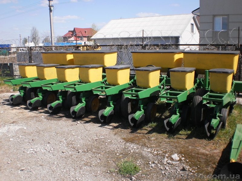 Сеялка John Deer 7000 8 -рядная  - <ro>Изображение</ro><ru>Изображение</ru> #4, <ru>Объявление</ru> #1023875