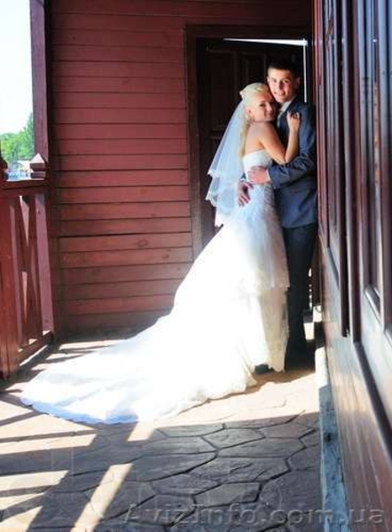 Cвадебное платье Benjamin Roberts 907 (оригинал) - <ro>Изображение</ro><ru>Изображение</ru> #5, <ru>Объявление</ru> #1225057