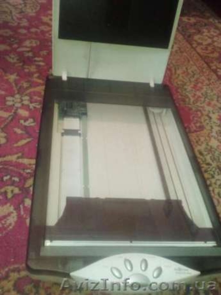 Сканер Mustek 2400TA Plus - <ro>Изображение</ro><ru>Изображение</ru> #4, <ru>Объявление</ru> #1374090