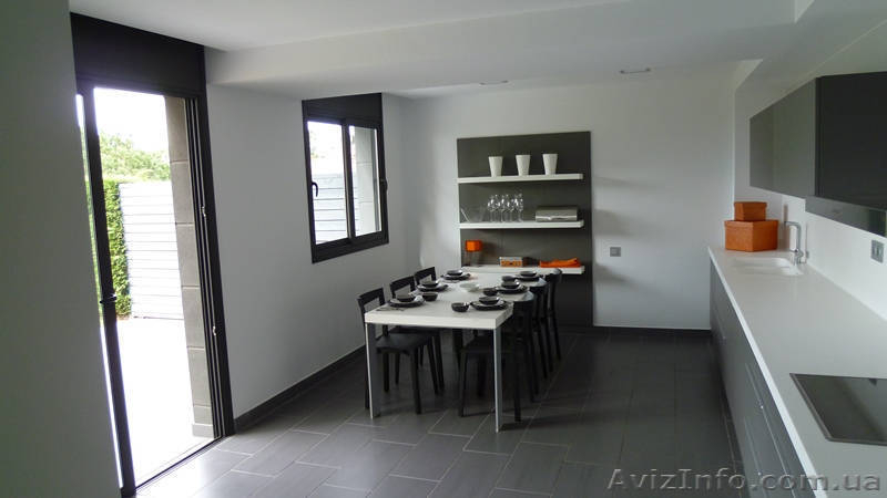 Элитный дуплекс с видом на море и бассейном под Барселоной. - <ro>Изображение</ro><ru>Изображение</ru> #6, <ru>Объявление</ru> #1391901