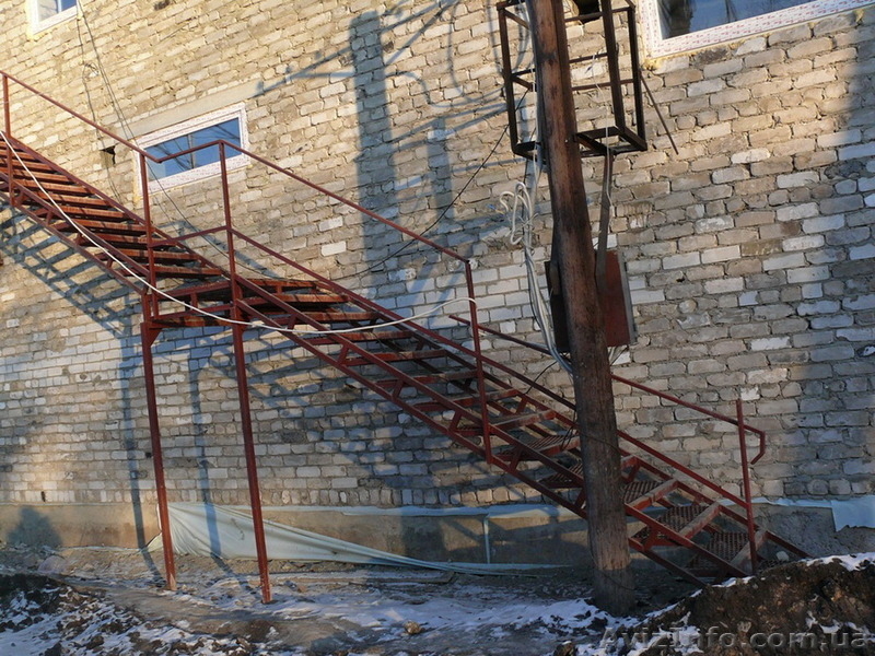 Лестница наружная, металлическая. «Броневик» - Днепропетровск. - <ro>Изображение</ro><ru>Изображение</ru> #7, <ru>Объявление</ru> #1465405