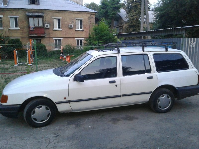 Продается Ford Sierra, универсал, 1988 г.в., белый - <ro>Изображение</ro><ru>Изображение</ru> #4, <ru>Объявление</ru> #1662146