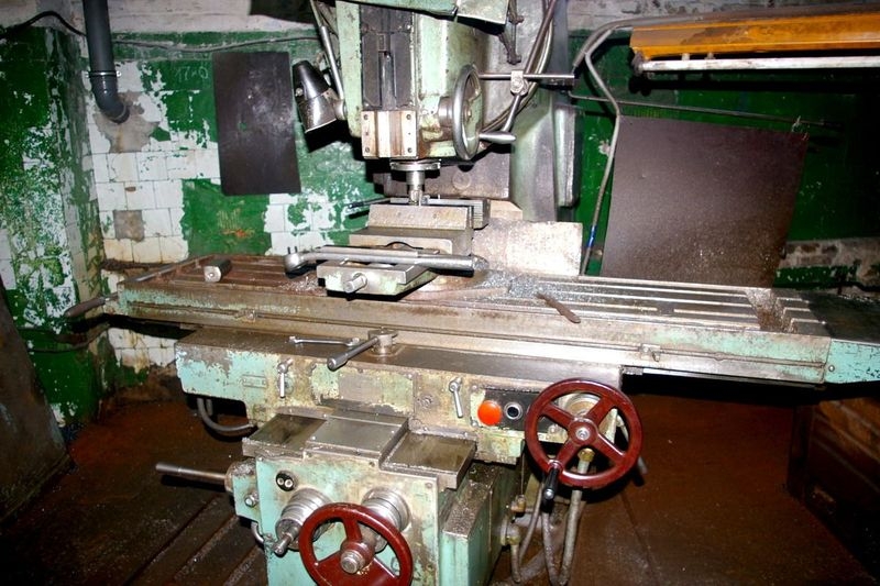 6Р13 вертикально-фрезерный станок б/у в рабочем состоянии - <ro>Изображение</ro><ru>Изображение</ru> #5, <ru>Объявление</ru> #1672587