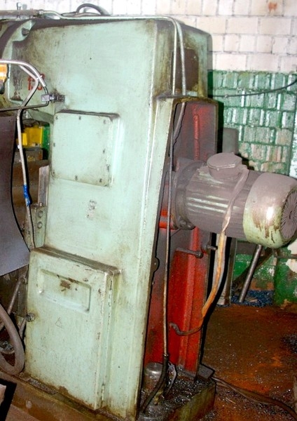 6Р13 вертикально-фрезерный станок б/у в рабочем состоянии - <ro>Изображение</ro><ru>Изображение</ru> #6, <ru>Объявление</ru> #1672587