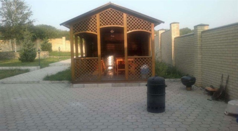 Жилая усадьба из трех домов постройки 2005 г.общей пл. 400 м.кв - <ro>Изображение</ro><ru>Изображение</ru> #6, <ru>Объявление</ru> #1683706