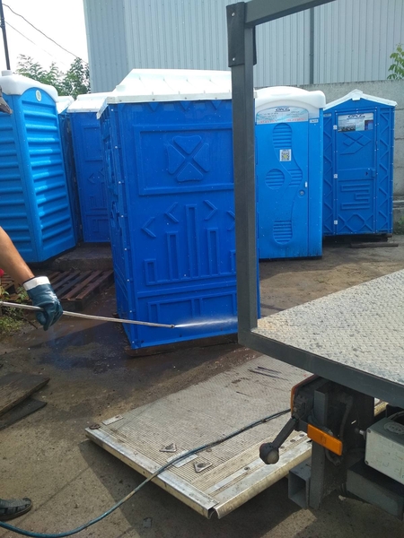 Оренда біотуалетів. Аренда биотуалетов.Выкачка кабин Днепр Кривой Рог Новомосков - <ro>Изображение</ro><ru>Изображение</ru> #3, <ru>Объявление</ru> #1688110