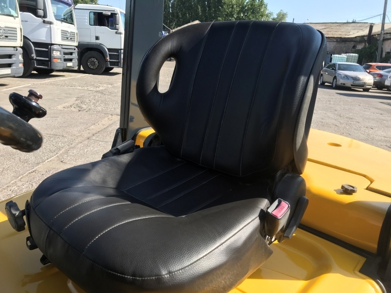 Дизельный погрузчик навантажувач Nissan на 3 тонны с позиционером вил - <ro>Изображение</ro><ru>Изображение</ru> #10, <ru>Объявление</ru> #1696552