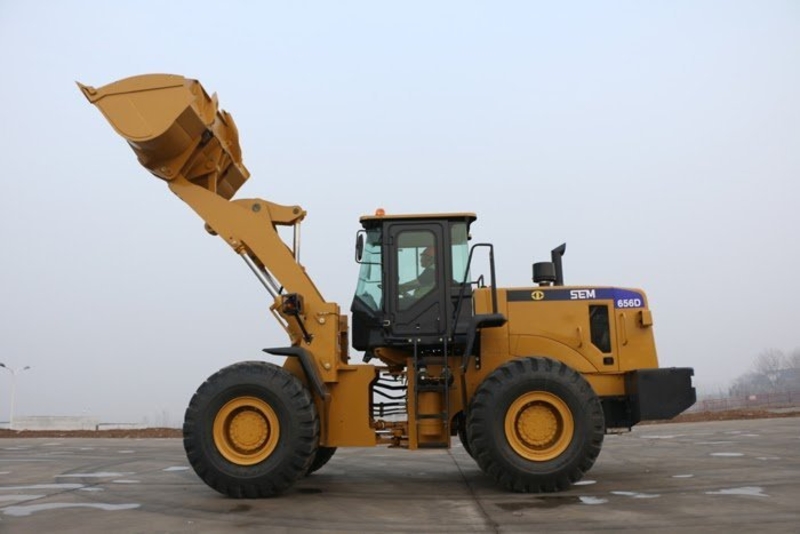 Арендa фронтального погрузчика Кривой Рог - <ro>Изображение</ro><ru>Изображение</ru> #3, <ru>Объявление</ru> #1699141