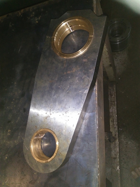 Шатуны с вкладышами  для ударно-механического пресса-брикетировщика - <ro>Изображение</ro><ru>Изображение</ru> #3, <ru>Объявление</ru> #1718222