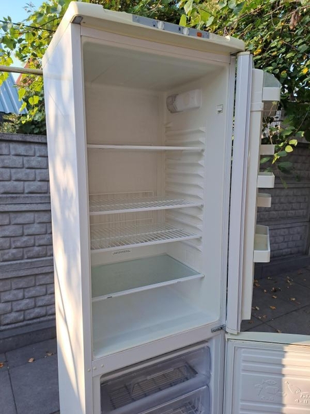 Продам двухкамерный холодильник Б/У - <ro>Изображение</ro><ru>Изображение</ru> #4, <ru>Объявление</ru> #1738952