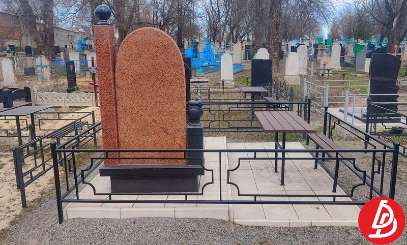 Огорожі на могилу в Дніпрі. - <ro>Изображение</ro><ru>Изображение</ru> #3, <ru>Объявление</ru> #1743880