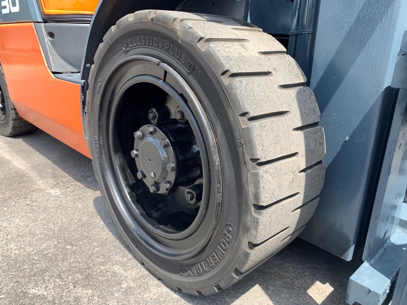 Вилочный автопогрузчик Nissan, вагонник, с боковым смещением. Наработка 5837 мг - <ro>Изображение</ro><ru>Изображение</ru> #10, <ru>Объявление</ru> #1744896