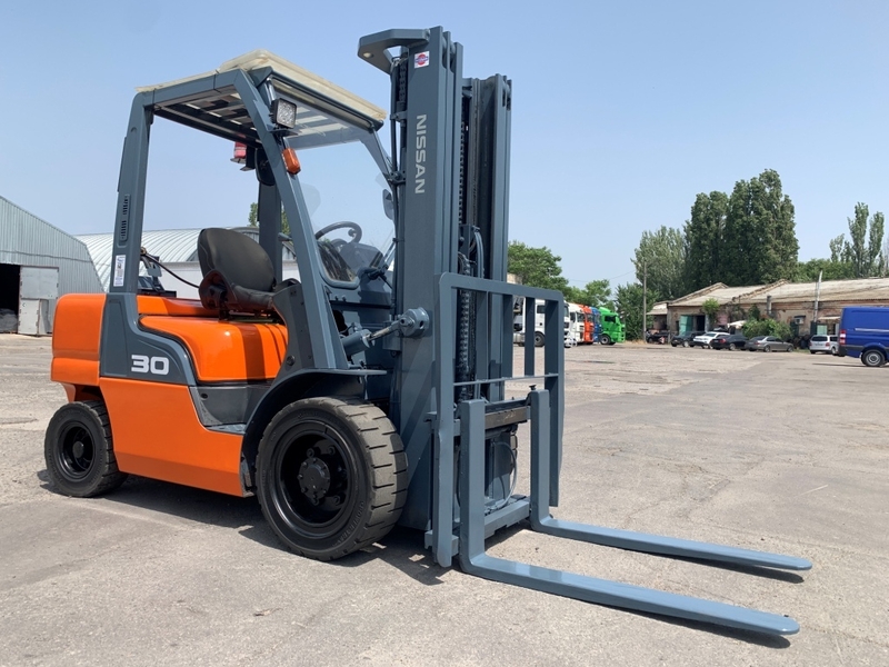 Вилочный автопогрузчик Nissan, вагонник, с боковым смещением. Наработка 5837 мг - <ro>Изображение</ro><ru>Изображение</ru> #5, <ru>Объявление</ru> #1744896