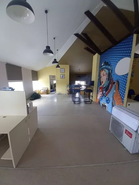 Офіс в центрі міста. 200 м2, опен спейс. 20 кВт електрики. - <ro>Изображение</ro><ru>Изображение</ru> #4, <ru>Объявление</ru> #1747071