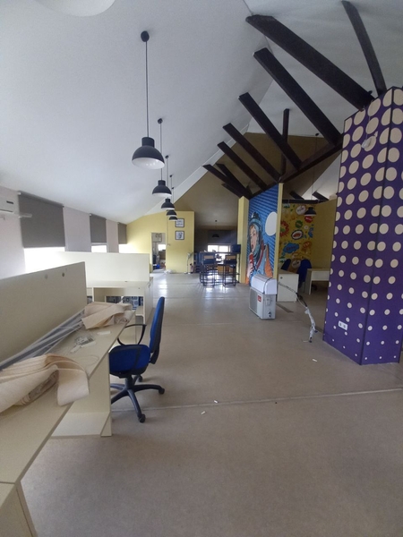 Офіс в центрі міста. 200 м2, опен спейс. 20 кВт електрики. - <ro>Изображение</ro><ru>Изображение</ru> #6, <ru>Объявление</ru> #1747071