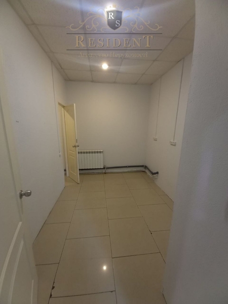 Офіс в центрі міста, своя вода каналізація. Грушевського 10   - <ro>Изображение</ro><ru>Изображение</ru> #7, <ru>Объявление</ru> #1747052