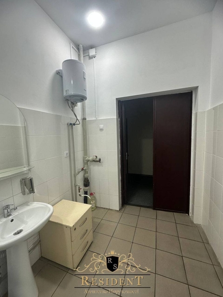 Оренда офісу в центрі міста в БЦ на Гоголя, 1 ший поверх, червона лінія  - <ro>Изображение</ro><ru>Изображение</ru> #9, <ru>Объявление</ru> #1748015