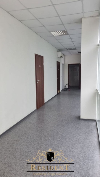 Вулиця Космічна 3 поверх - 675,4 м2, ремонт як на фото - <ro>Изображение</ro><ru>Изображение</ru> #4, <ru>Объявление</ru> #1748271