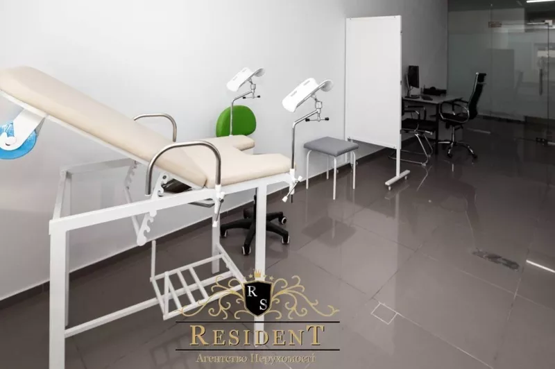 Продаж приміщення в центрі міста 1поверх. Клініка. З орендарями на довгий строк. - <ro>Изображение</ro><ru>Изображение</ru> #3, <ru>Объявление</ru> #1747017