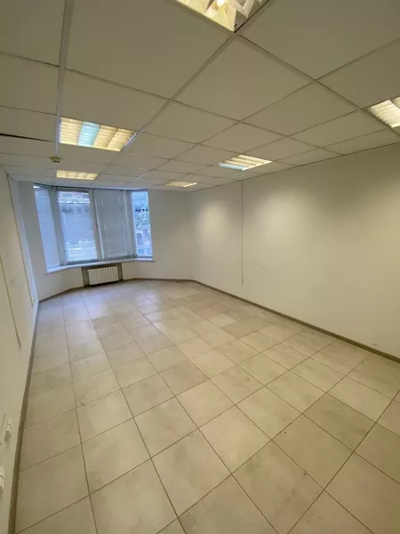 Продаж офісу в центрі, з орендарями. Червона лінія, 2 входа. - <ro>Изображение</ro><ru>Изображение</ru> #3, <ru>Объявление</ru> #1747114